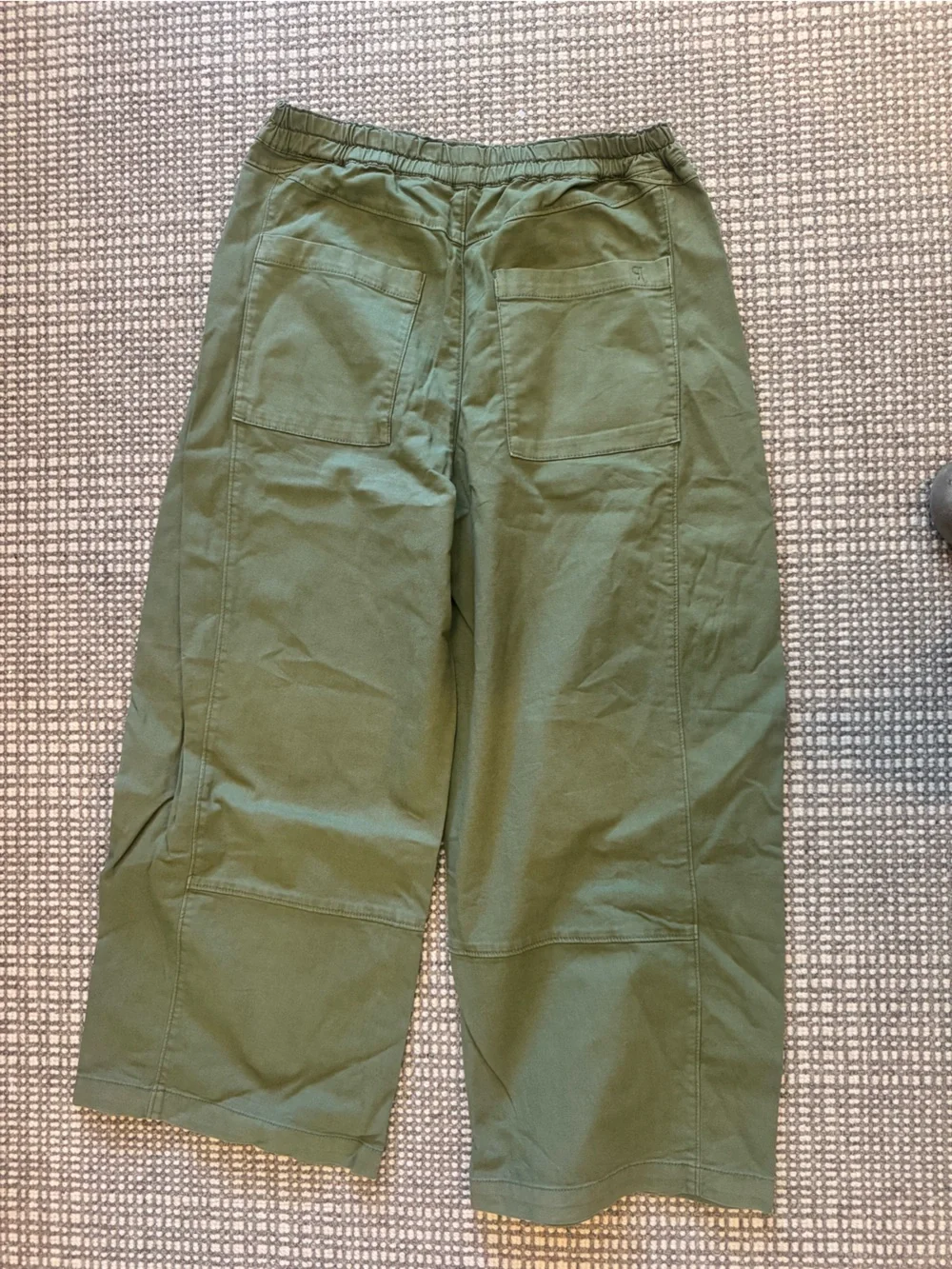 Pilcro Izzie relaxed pull on barrel pant green - Medium - New - Picture 2 of 4